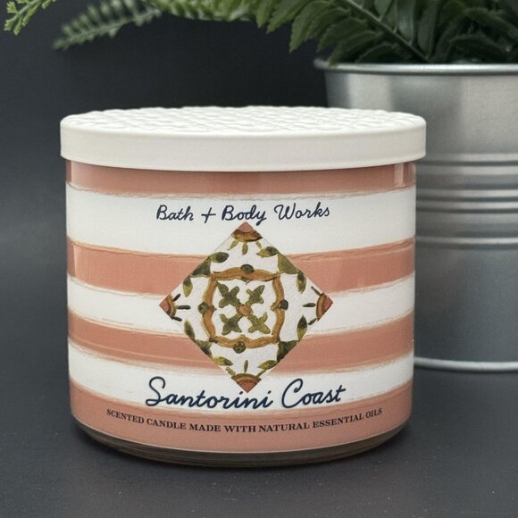 BBW Santorini Coast Bath & Body Works 3 Wick Candle - Picture 1 of 10